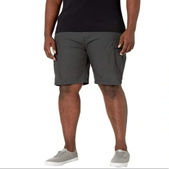 Levi’s Carrier Cargo Shorts Men’s Size 50 Gray NWT - Picture 1 of 13